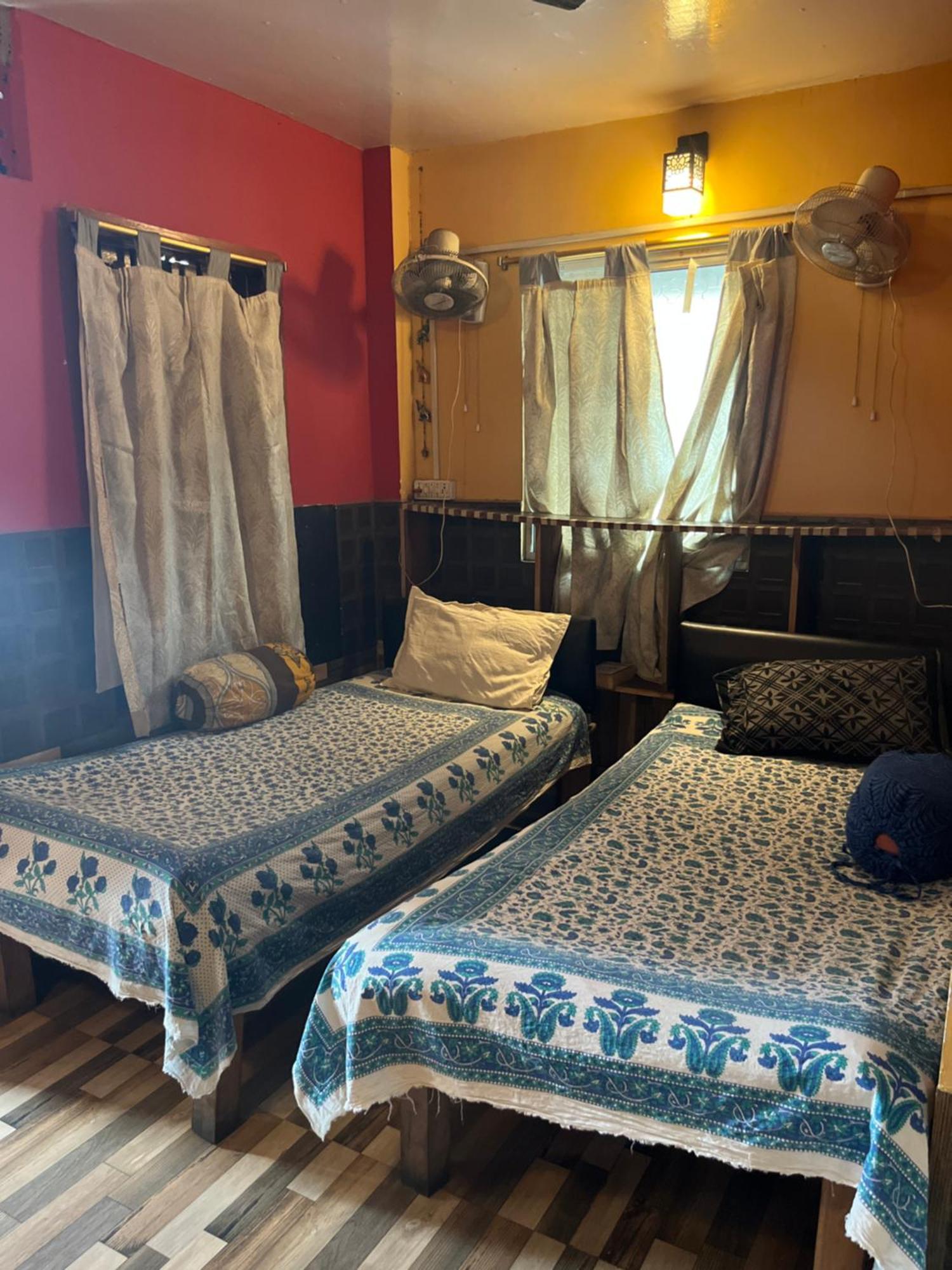 Calcutta Backpackers Homestay -Only For Backpackers & Travellers Exterior foto